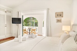 5 Schlafzimmer, Bügeleisen/Bügelbrett, kostenloses WLAN, Bettwäsche