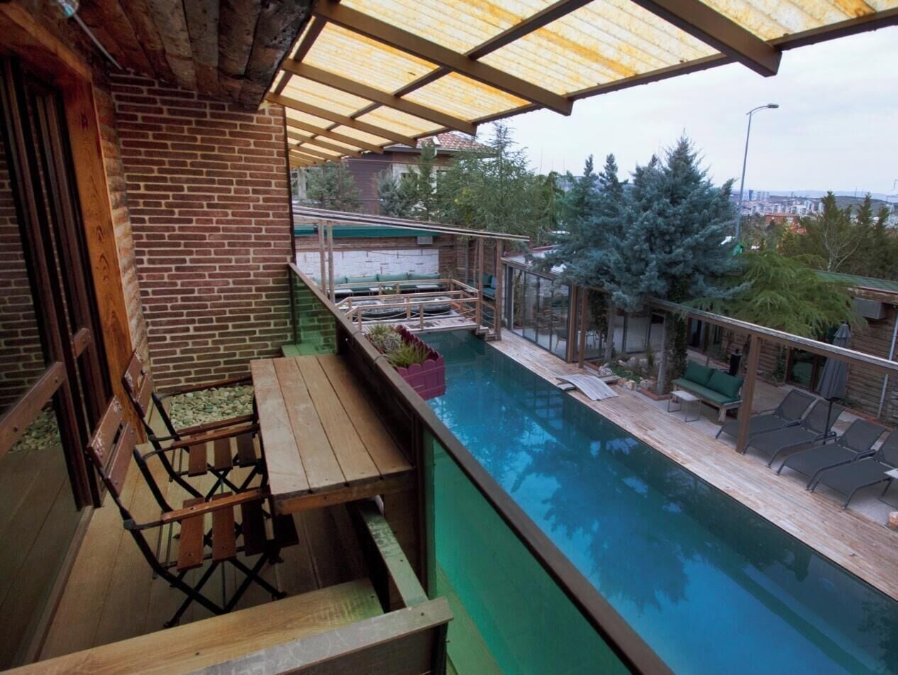 FLAT KULUBELER | Egyptian cotton sheets, premium bedding, free WiFi