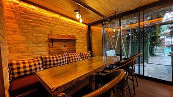 BAHCE KULUBELER | Terraço/pátio