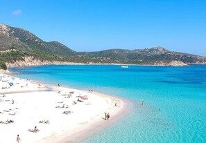 Beach nearby, sun loungers - Holiday Home Casa Viola  (Perd'e Sali)
