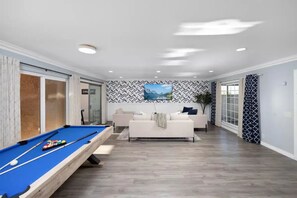 Spielezimmer
