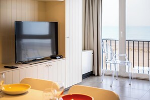 Interior - Apartment by Belgian Coast with Beach Views (Oostduinkerke)