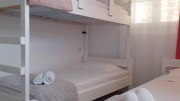 8 sovrum, strykjärn/strykbräda, resesäng och wi-fi