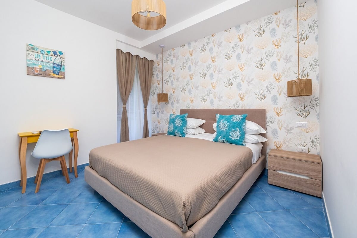 Dobbeltrom – superior | Allergitestet sengetøy, dundyner, safe på rommet og skrivebord