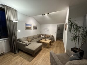 Living area - Gemütliche Renovierte Ferienwohnung Bestens Ausgestattet mit 2 Bädern (Schmallenberg)