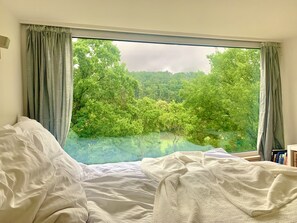 1 slaapkamer, een strijkplank/strijkijzer, wifi, beddengoed