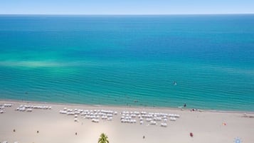 Playa en los alrededores