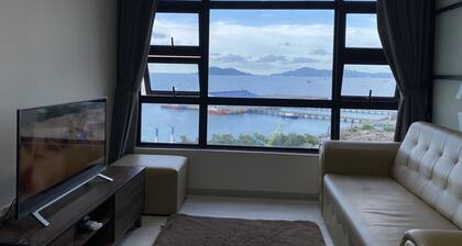 Vm Condo Seaview at Jesselton Quay