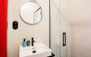 Shower - Nice home in Rowy with house a panoramic view (Rowy)