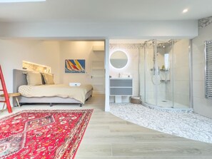 4 多间卧室、免费 WiFi