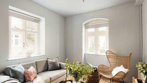 TV - St Catherine's Hospital - Superior Apartment (Bath and North East Somerset)