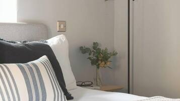 1 bedroom, iron/ironing board, travel crib, WiFi