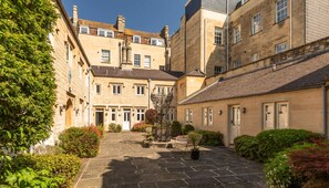 Uklassifisert bilde, 3 av 18, knapp