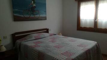 2 bedrooms, free WiFi, bed sheets