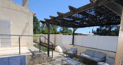 Maison bord de mer avec piscine privée, clim en option, wifi gratuit, animaux bienvenus
