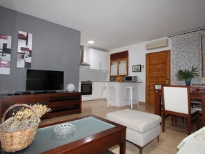 Télévision, cheminée