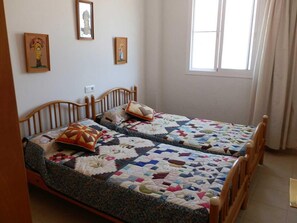 3 dormitorios, wifi gratis, ropa de cama