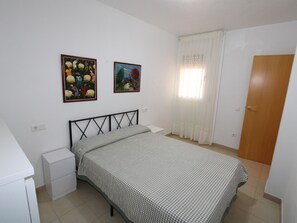 3 chambres, accès au Wi-Fi (inclus), literie fournie