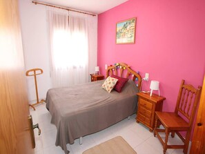 3 bedrooms, free WiFi, bed sheets