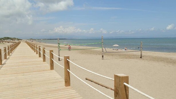 Strand