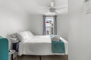 1 bedroom, desk, iron/ironing board, free WiFi - The Bannerman Dedicated Parking (St. John's)