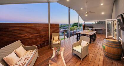 The YarraView - Entertain with Panoramic Views