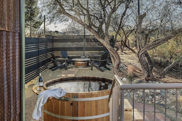 Immerse yourself in the Northern Lights Cedar hot tub at Tu'nlii House, a highlight among our outdoor amenities designed to enhance your Central Arizona experience. Soak in the daytime views of Oak Creek and bask under a canopy of stars at night, creating unforgettable moments.