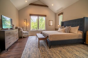 4 bedrooms, free WiFi, bed sheets