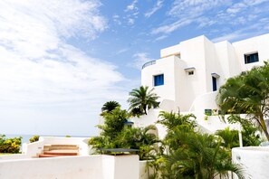 Deluxe Suite | Terrace/patio