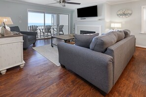 TV - 2 Bedrooms, 2.5 Baths Oceanfront Condo! Cape Coddages II 201 (Surfside Beach)