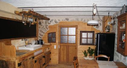 Gîte de Charme Cocooning Avec Balnéo et Sauna au Cœur D'un Joli Petit Village !