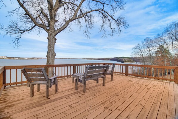 House (2 Bedrooms) | Terrace/patio - Grand Lake Views: Pet-friendly Jay Getaway! (Jay)