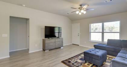 Brand New Spring Home < 1 Mi to Old Town!