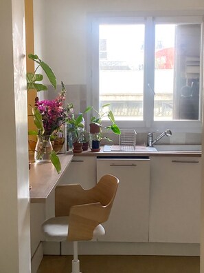 Interior - Charmant Appartement Coloré à 10 min de Marche de Paris (Bagnolet)