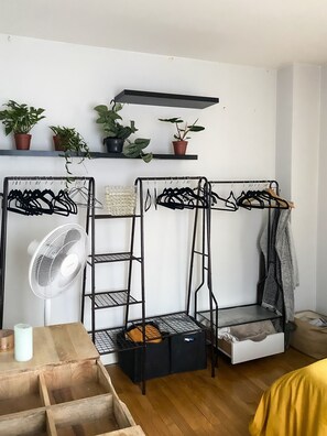 Interior - Charmant Appartement Coloré à 10 min de Marche de Paris (Bagnolet)