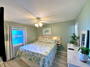 3 bedrooms, iron/ironing board, free WiFi, bed sheets - Beach Access, Lagoon, Fishing Pier and Pool (Gulf Shores)