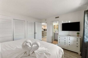 2 chambres, fer et planche à repasser, Wi-Fi, draps fournis