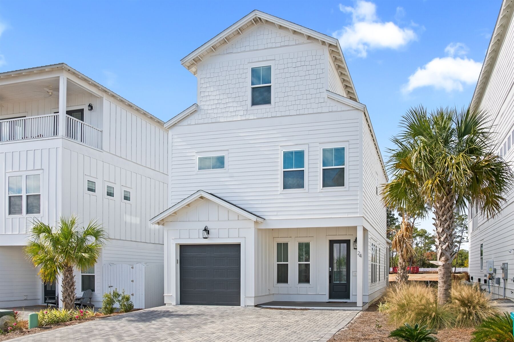 New! Steps to 30A Restaurants, Shopping! 4 Bikes!