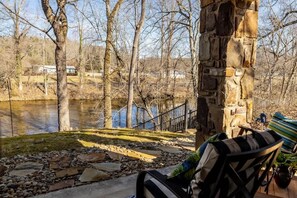 Property grounds - Just steps from your private patio to the river (Townsend)