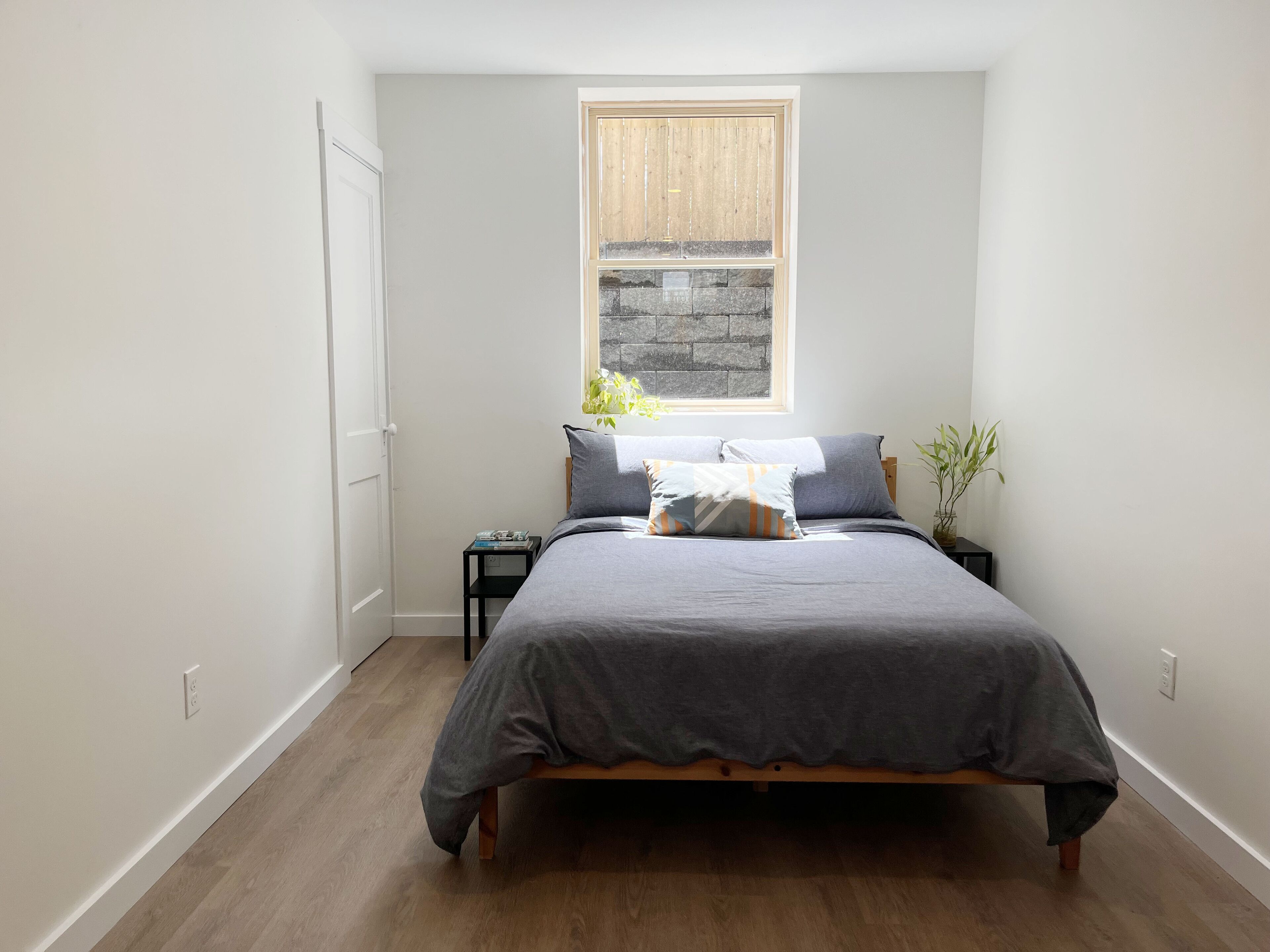 Spacious Cozy Uptown Studio