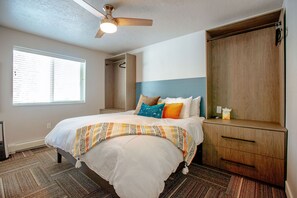 4 bedrooms, WiFi, bed sheets