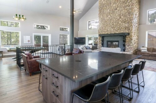 Manor at Brighton by Cottonwood Lodging