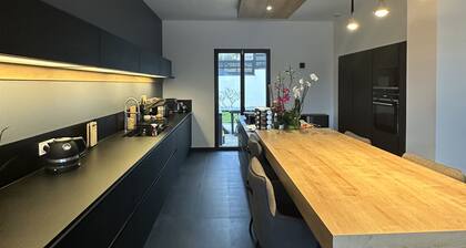 Villa contemporaine proche de Paris Contemporary villa close to Paris