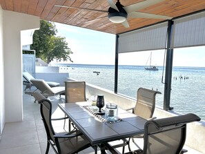 Outdoor dining - La Cottage beautiful & peaceful beach house (Patillas)