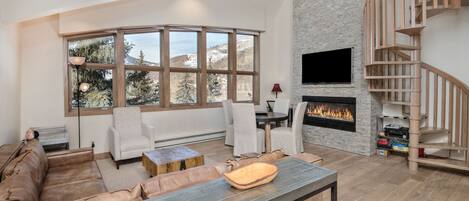 Smart-TV, Kamin