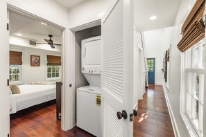 3 quartos, ferros/tábuas de passar roupa, Wi-Fi de cortesia
