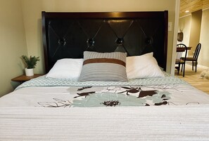 4 bedrooms, free WiFi, bed sheets, wheelchair access