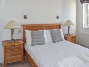 2 chambres, Wi-Fi gratuit, draps fournis