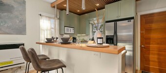 The Hattie House in Old Town – Walk Everywhere!