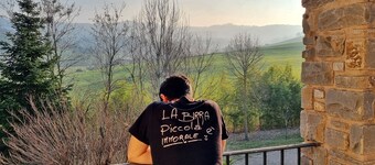 Spacious apartment " Le Vitterelle " in the green of the Terre dei Castelli